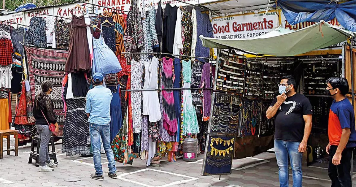 Shopkeepers welcome Delhi govt's decision to open up markets